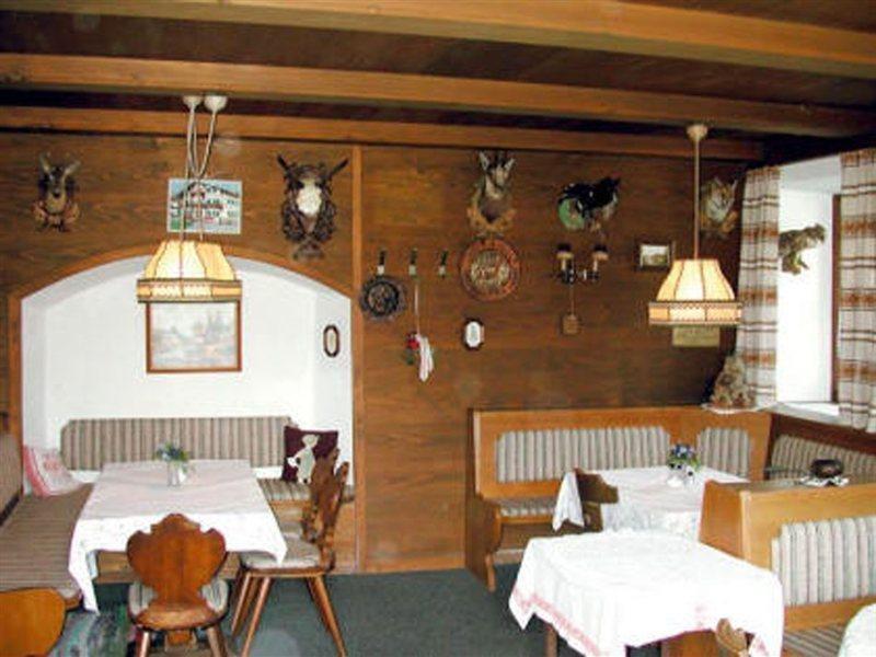 Kaiserhotel Neuwirt โอแบร์นดอร์ฟ อิน ทิโรล ภายนอก รูปภาพ