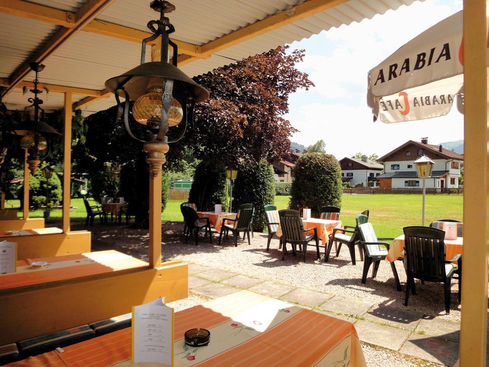 Kaiserhotel Neuwirt โอแบร์นดอร์ฟ อิน ทิโรล ภายนอก รูปภาพ